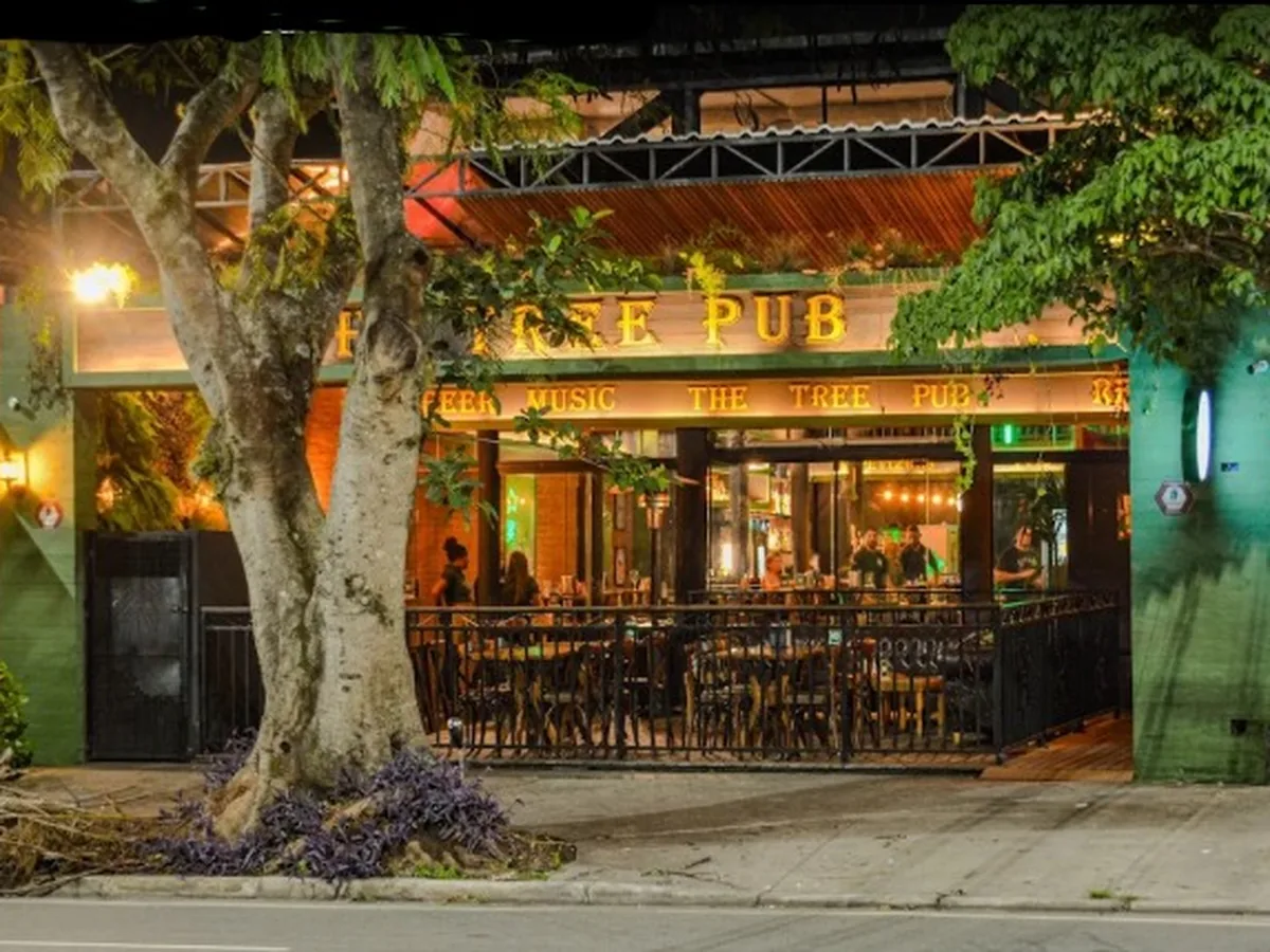 Fachada do The Tree Pub, projeto da ArkiFood